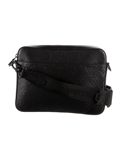 louis vuitton triangle messenger|Trio Messenger Monogram Shadow .